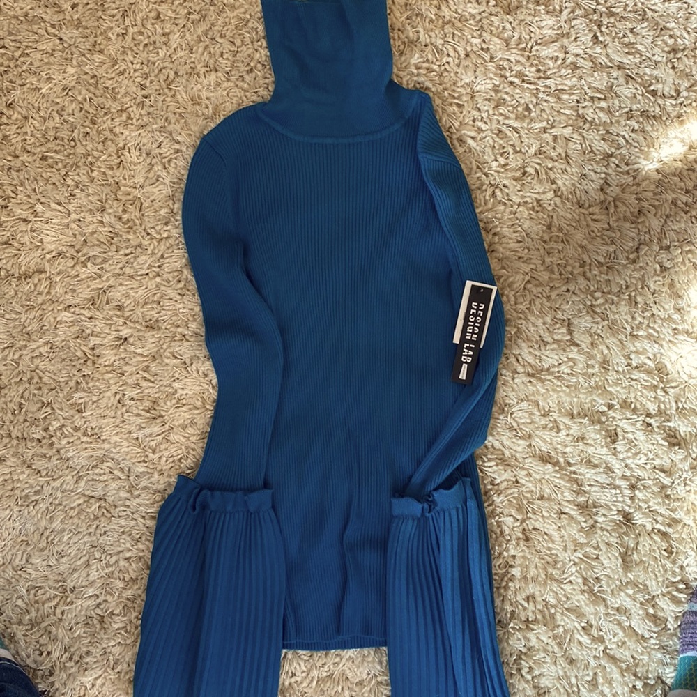 New w/tags sweater